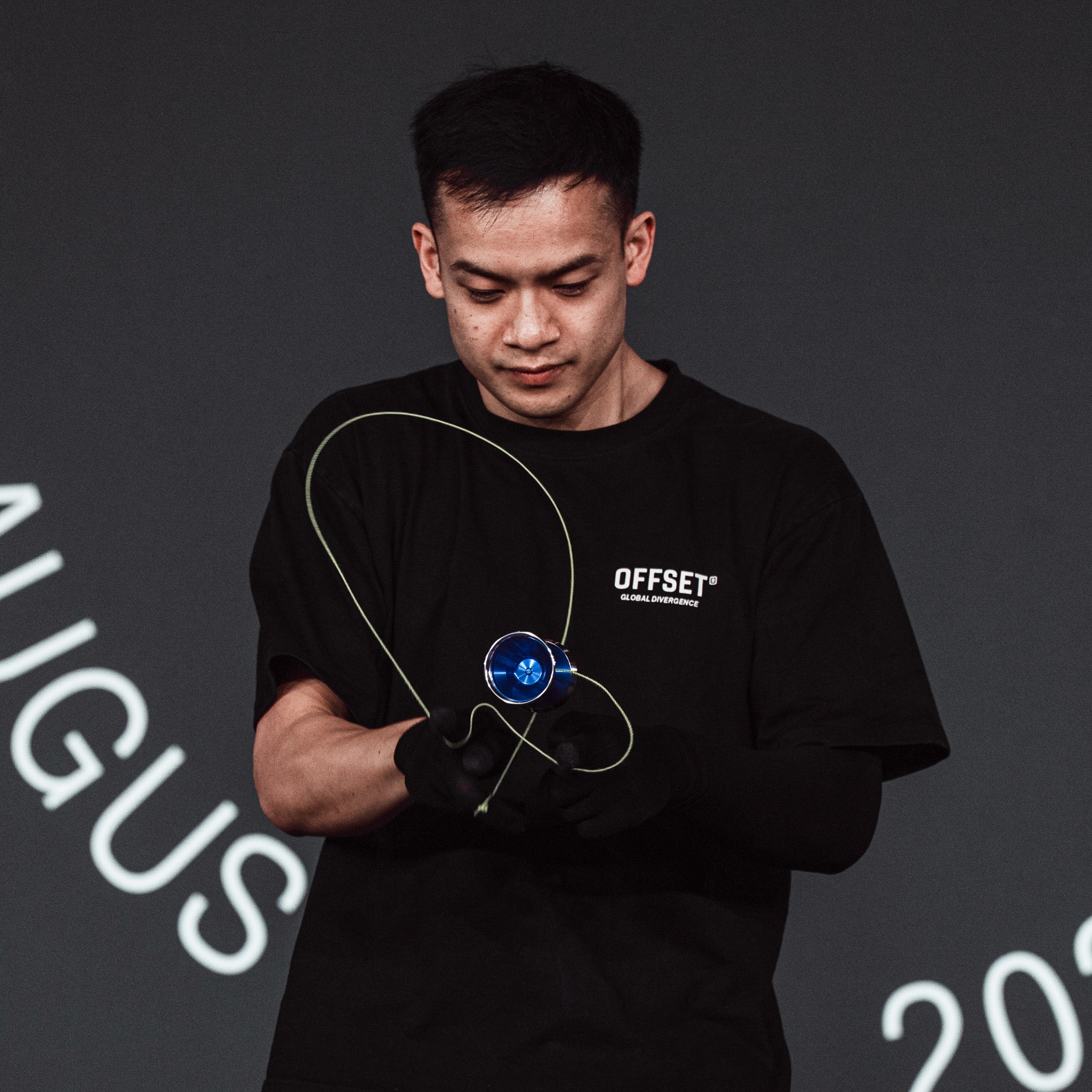 OUTLIER 6 (PRE ORDER)